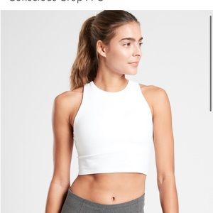 Athleta Conscious Crop